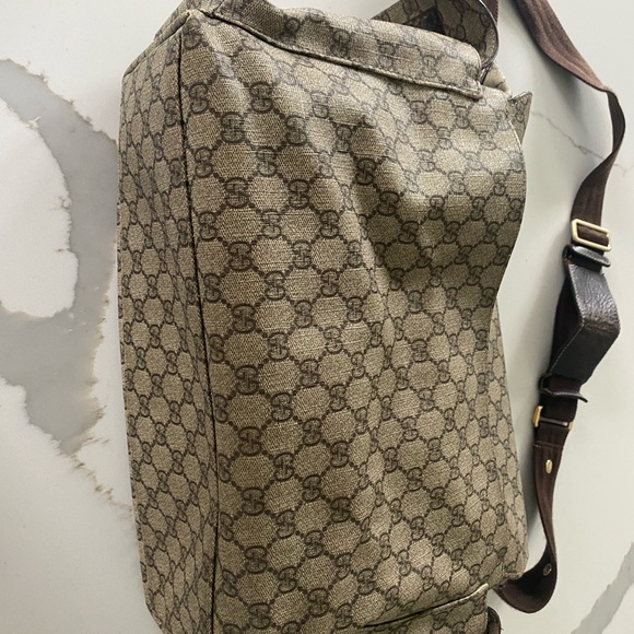 Authentic Gucci Supreme diaper bag. - Picture 6 of 9